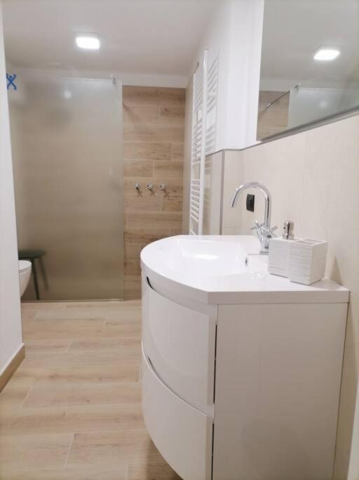 Molo 7 - Antesitum - Classic, Modern And Cozy Сasa de vacaciones Malgrate